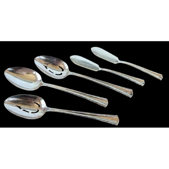 5 Pc Vintage Holmes & Edwards 1951 MAY QUEEN Silverplate Spoons & Butter Knives - Picture 6 of 6